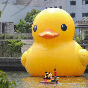 ラバーダックと水上さんぽ